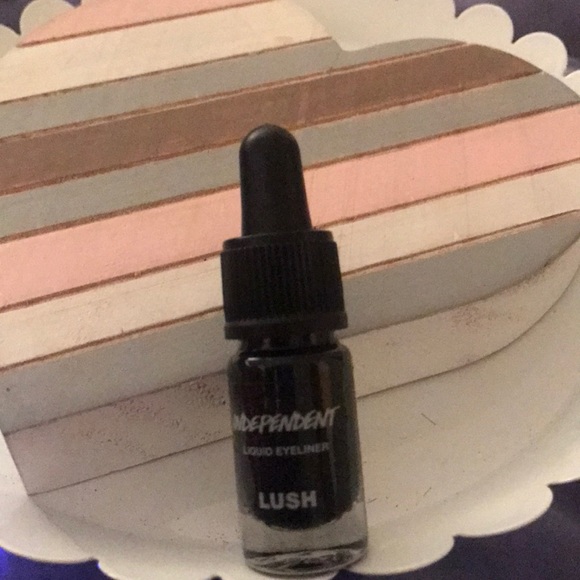 🌹LUSH BLACK liquid eyeliner NWT - Picture 6 of 6